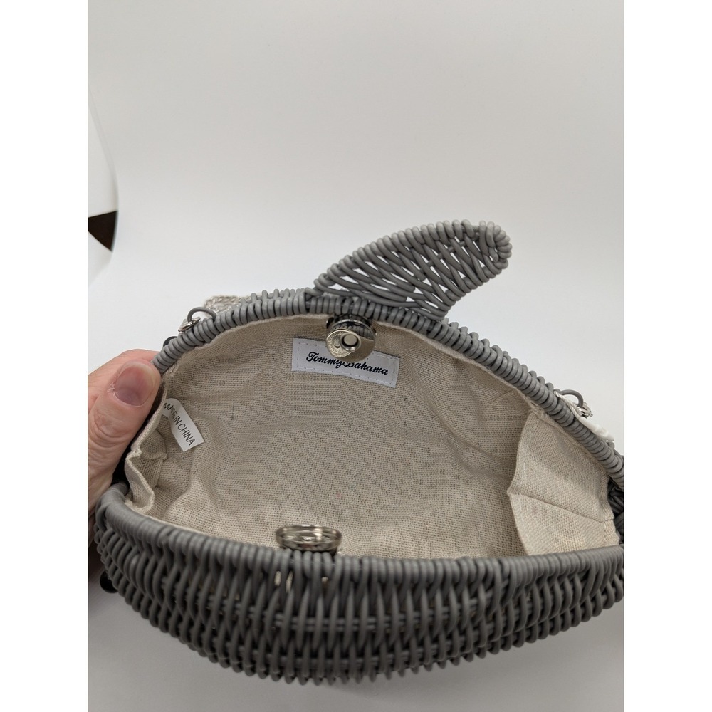 NEW Tommy Bahama Grey Wicker Dolphin Crossbody Bag Novelty Purse WW6021A - Picture 5 of 9